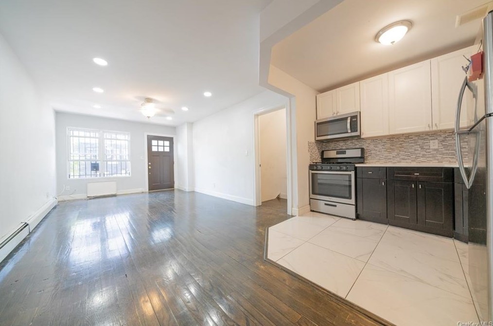664 Manida St #1, Bronx, NY 10474
