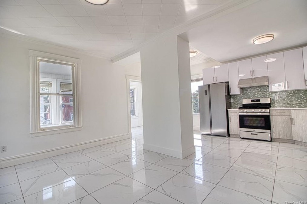 2842 Wellman Ave #3, Bronx, NY 10461