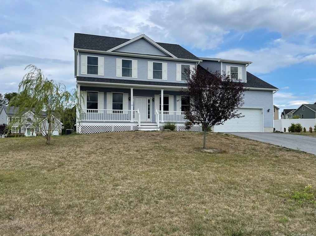 88 Stratford Dr, Poughkeepsie, NY 12603
