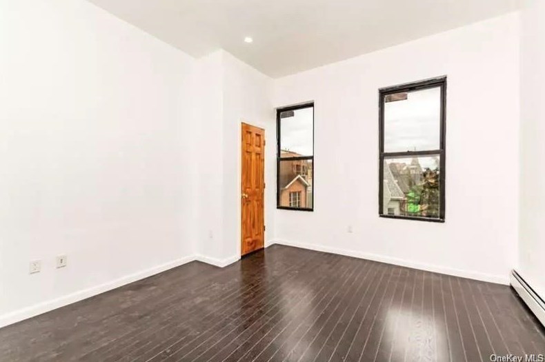 3800 White Plains Rd, Bronx, NY 10467