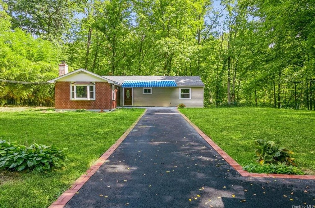 2710 Route 52, East Fishkill NY  12533-6937 exterior