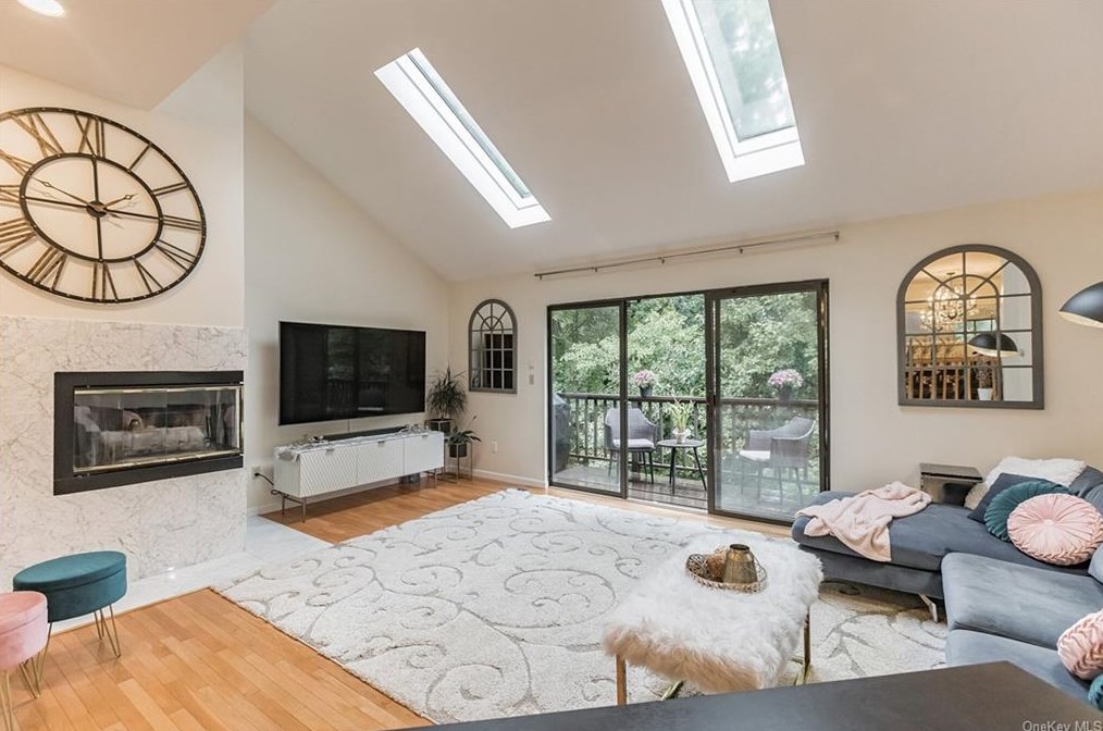21 Sunnyside Pl, Irvington On Hudson, NY 10533-1335