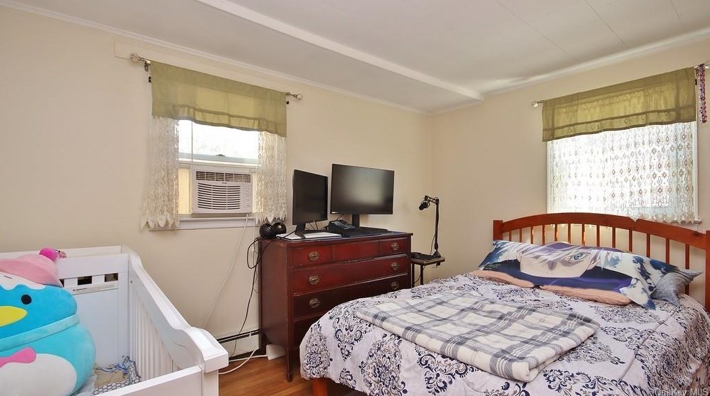 1616 Rose Ave, Mamaroneck NY  10543-3132 exterior