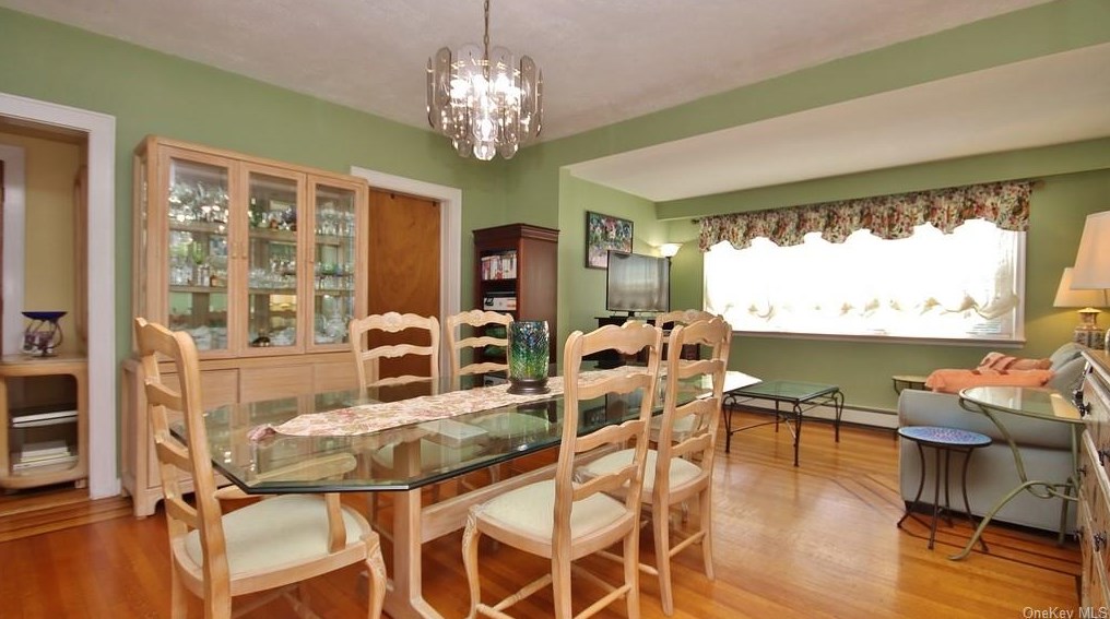 1616 Rose Ave, Mamaroneck NY  10543-3132 exterior