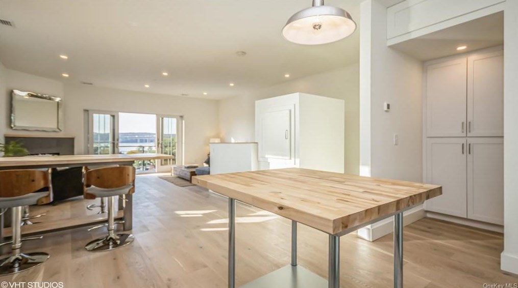 10 Beekman St #3, Beacon, NY 12508