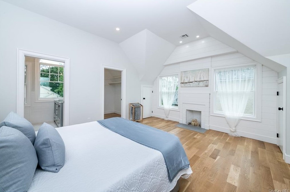 24 Kane Ave, Larchmont NY  10538-3545 exterior