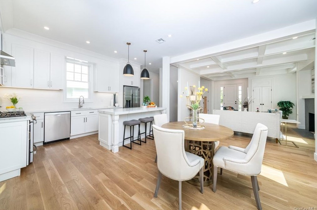 24 Kane Ave, Larchmont NY  10538-3545 exterior