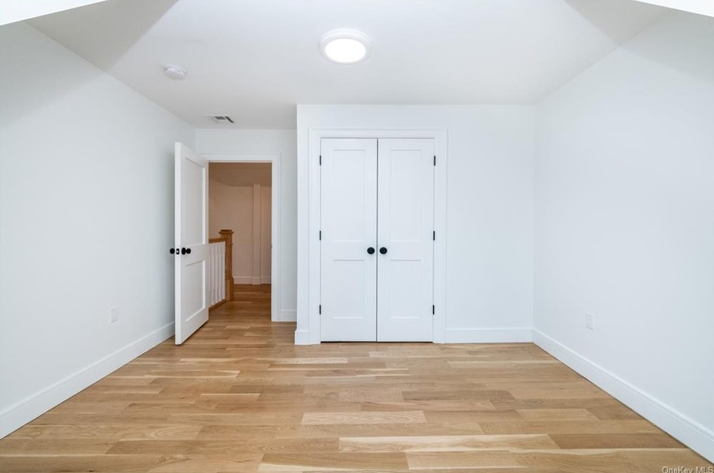 24 Kane Ave, Larchmont NY  10538-3545 exterior