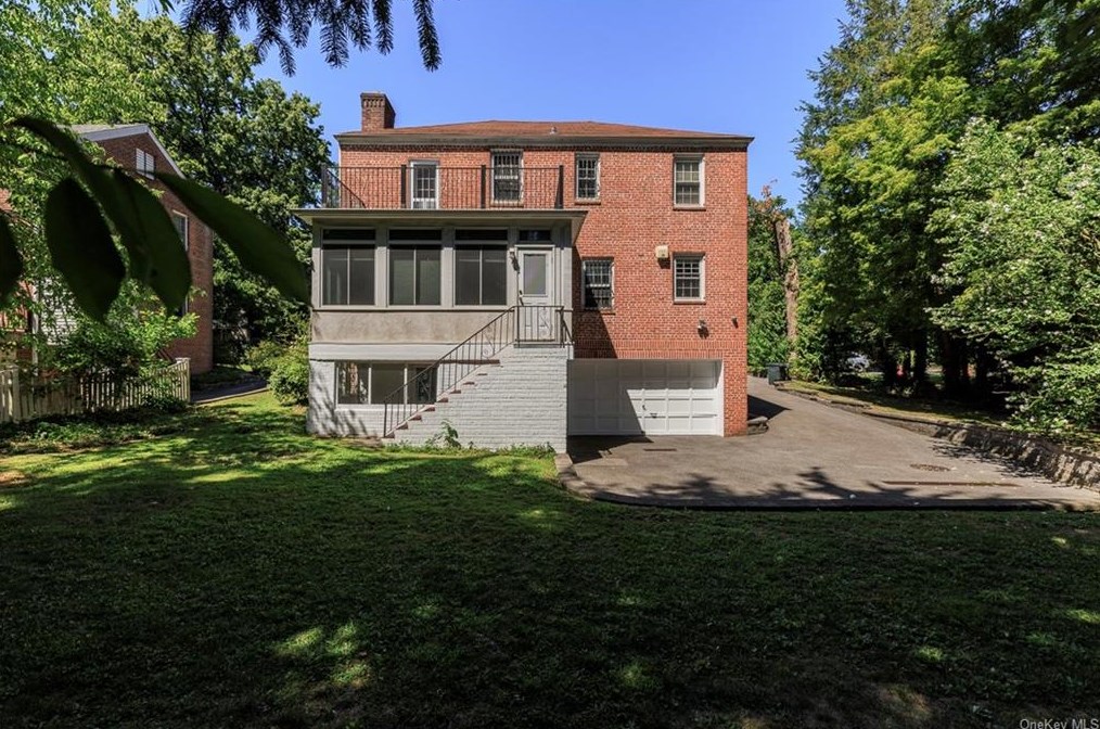 5242 Arlington Ave, Bronx, NY 10471