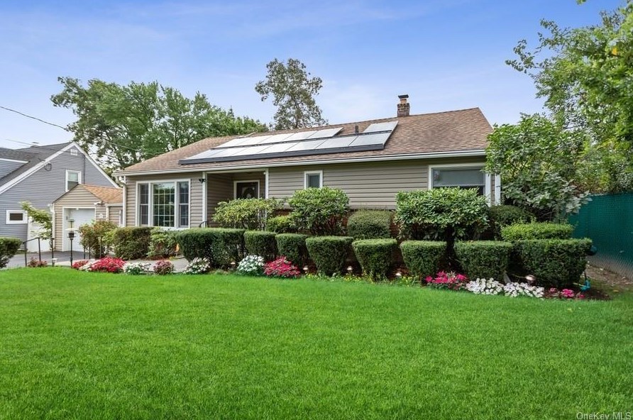 71 Cresthill Rd, Yonkers, NY 10710-2613