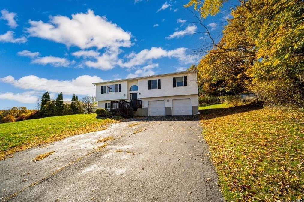 358 Mountain Ave, Monroe, NY 10950-1114