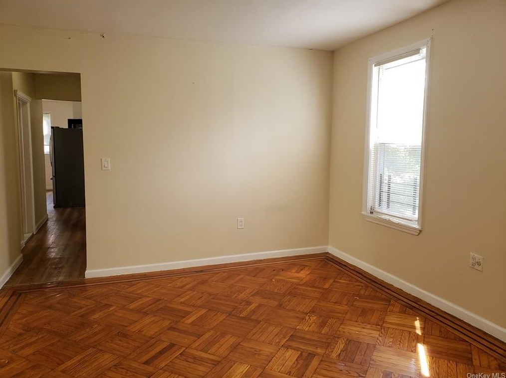 100-02 34 Ave, Flushing, NY 11368