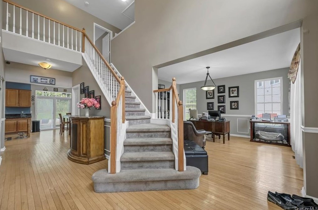22 Gladstone Ct, Highland Mills, NY 10930-8302