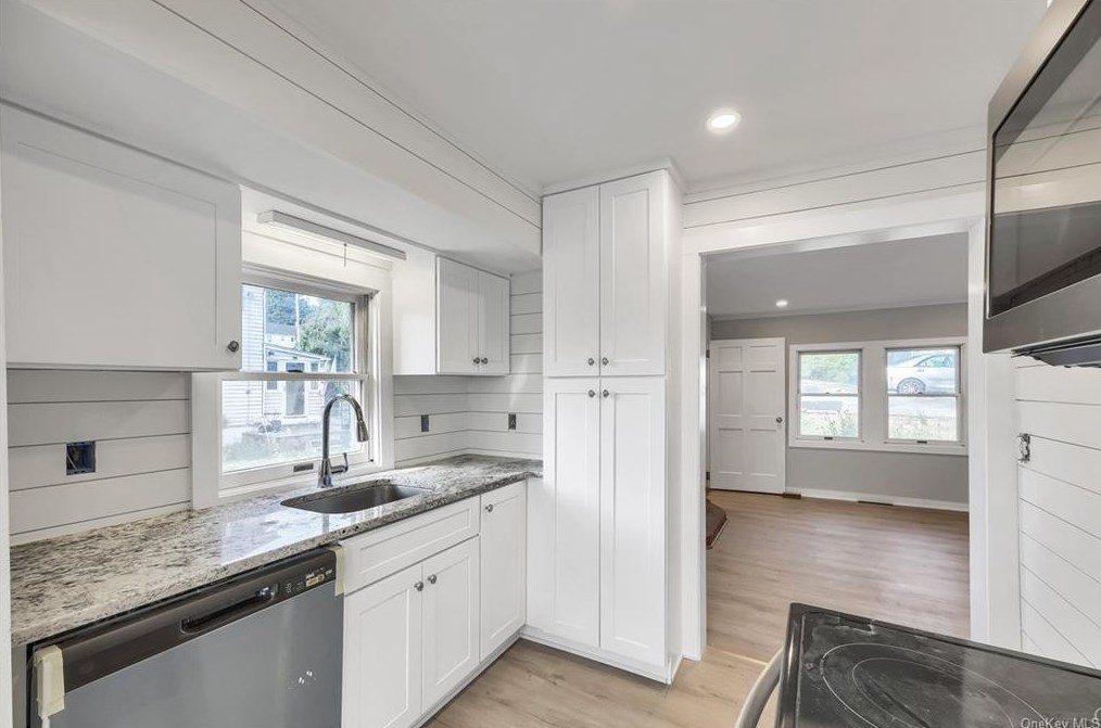 85 Entrance Way, Mahopac, NY 10541