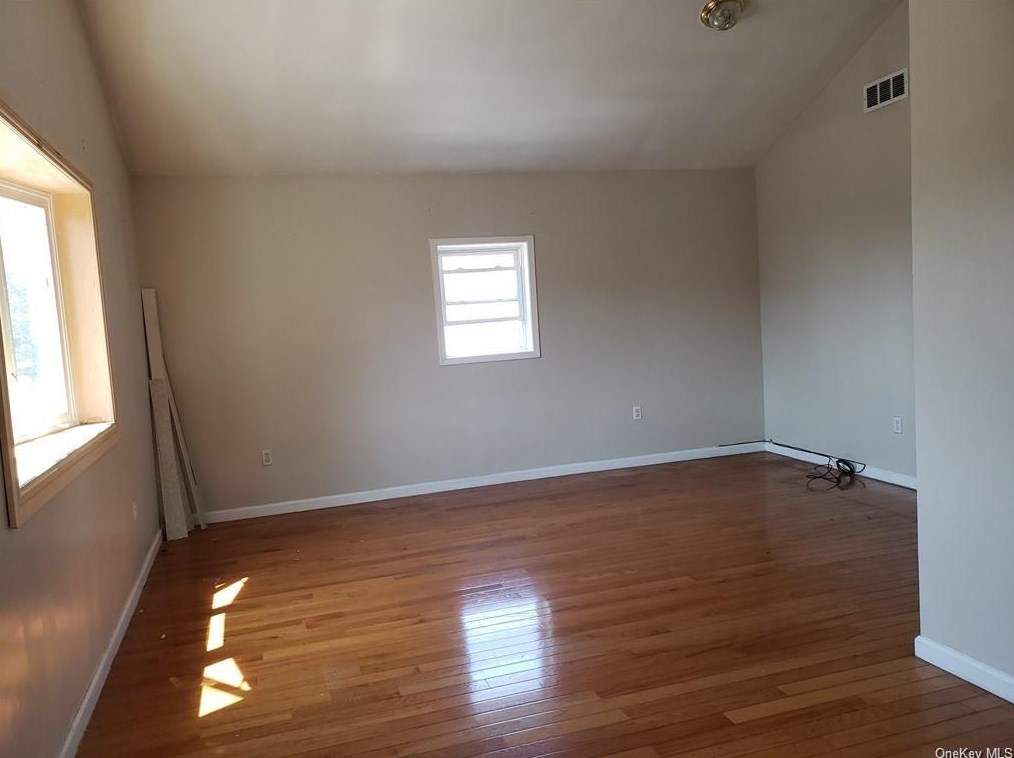137-10 Caney Ln, Jamaica, NY 11422