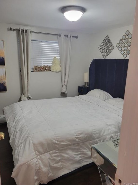 42 Elissa Ln, Yonkers NY 10710-1803 exterior