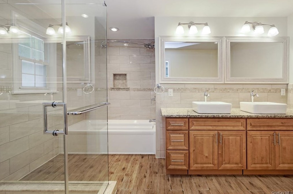 87 Devon Rd, Yonkers NY 10708-5702 exterior