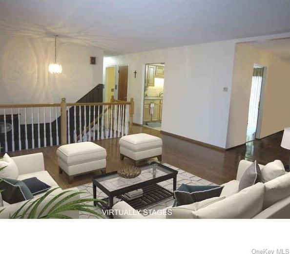 16 Victoria Dr, Newburgh, NY 12550-2444
