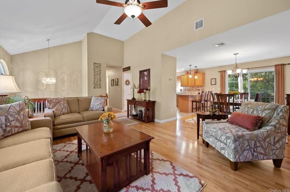 74 Crossman Ave, Monroe NY 10950-1201 exterior