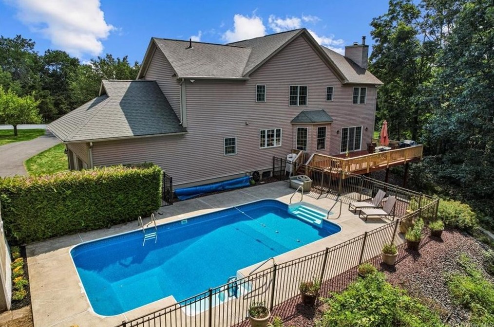 86 Beverly Rd, Chester, NY 10918