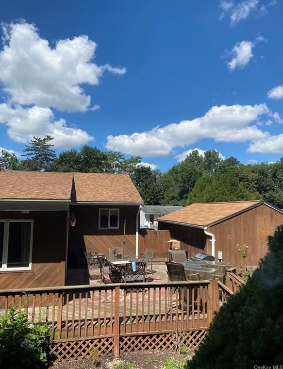 26 Ellison Dr, Newburgh, NY 12553-7561