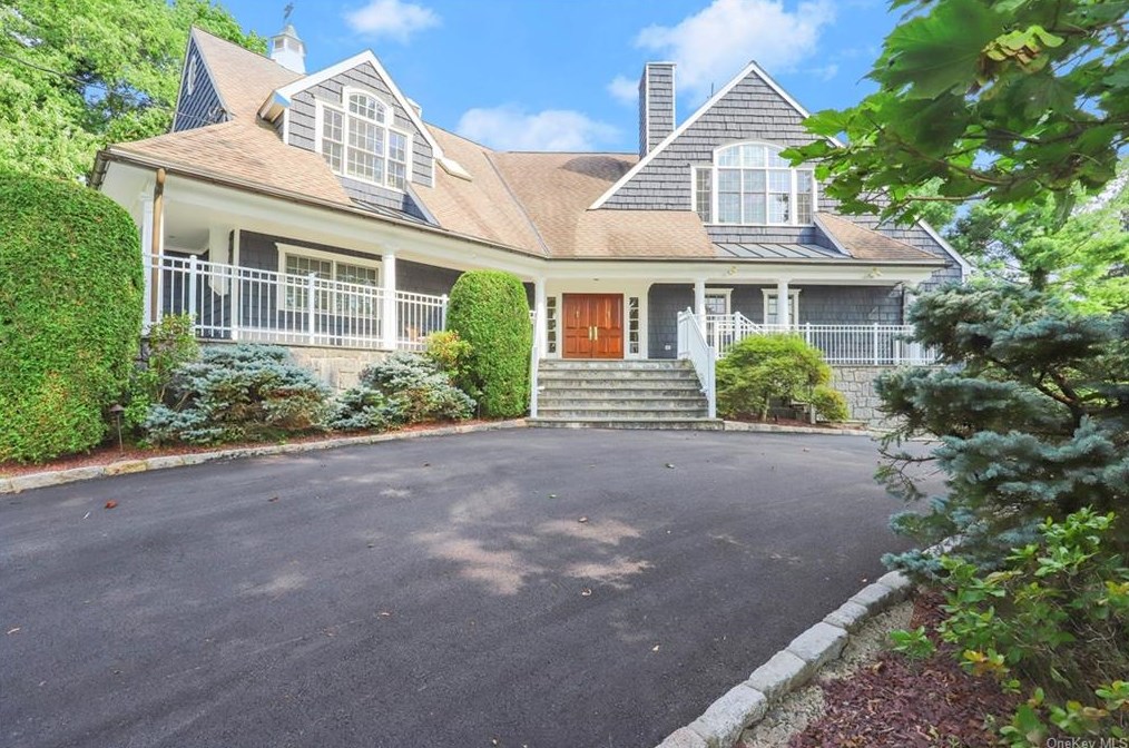 184 Washington Ave, Dobbs Ferry, NY 10522-1214