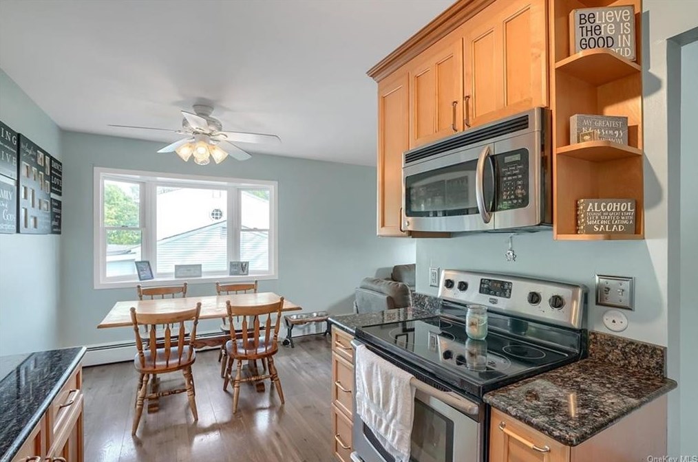 43 Maple Ln, Monroe NY  10950-1024 exterior