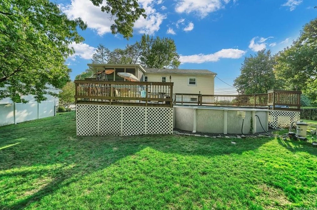 43 Maple Ln, Monroe NY  10950-1024 exterior