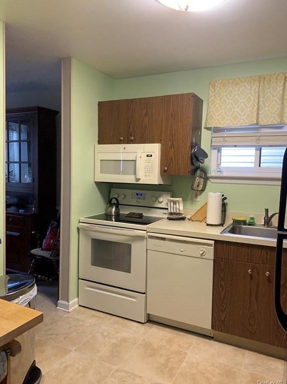 510 Drew Ln, Kent Lakes NY 10512-3750 exterior