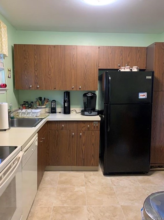 510 Drew Ln, Kent Lakes NY 10512-3750 exterior