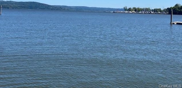 59 Beach Rd, Stony Point, NY 10980