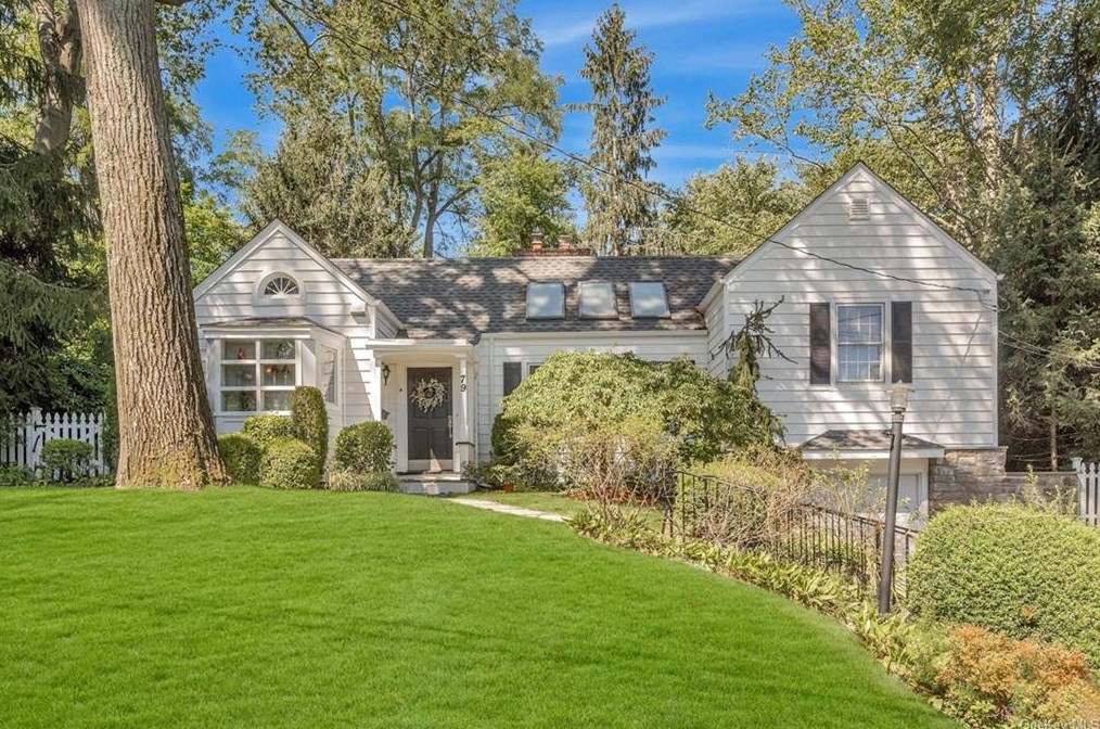 79 Plymouth Dr, Scarsdale, NY 10583