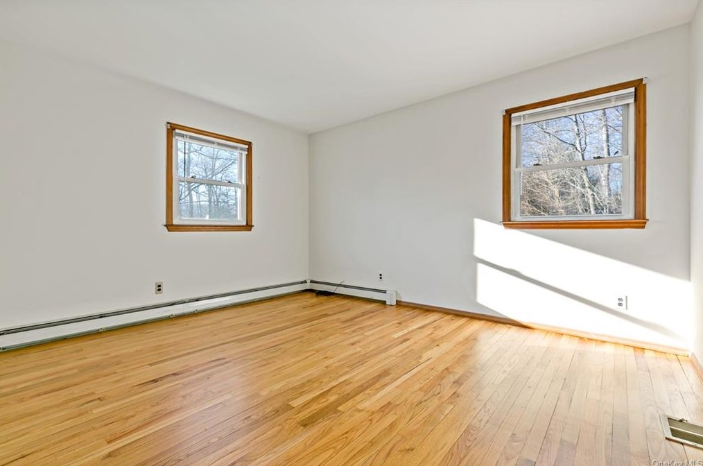 10 Terra Nova Dr, East Fishkill NY  12533-5101 exterior