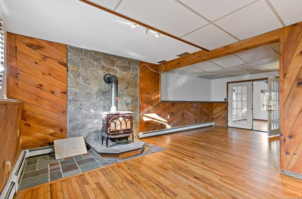 10 Terra Nova Dr, East Fishkill NY  12533-5101 exterior