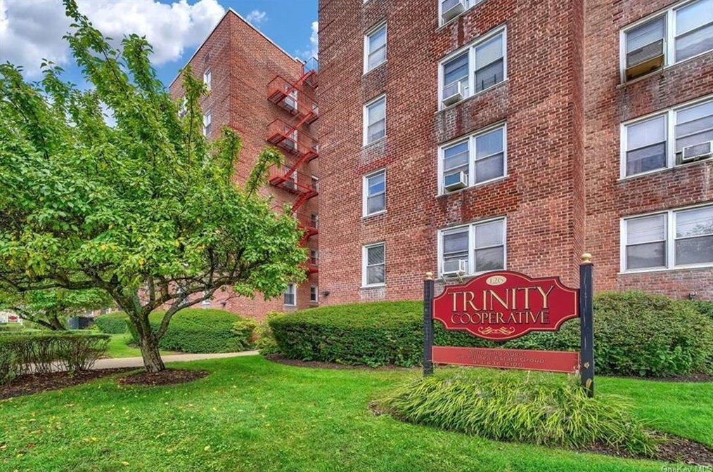 126 Church St #3b, New Rochelle, NY 10805
