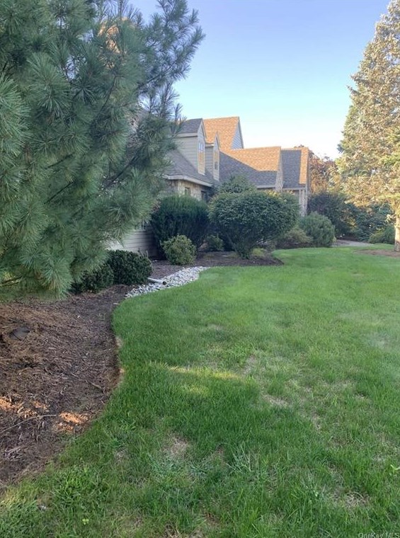 3040 Fairfield Dr, Allentown PA  18103-5542 exterior