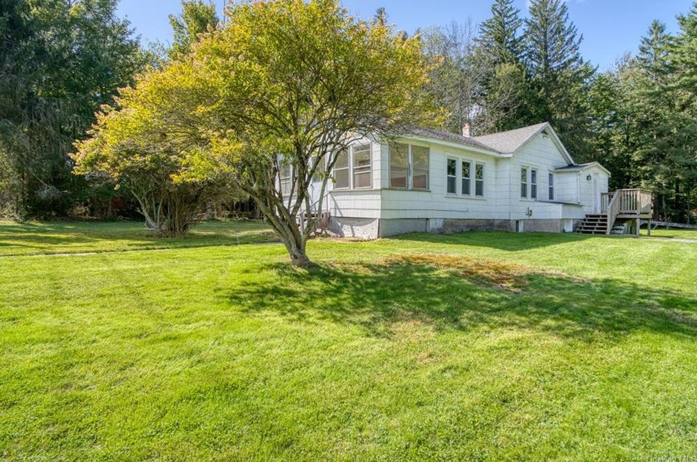 64 Katrina Falls Rd, Rock Hill, NY 12775