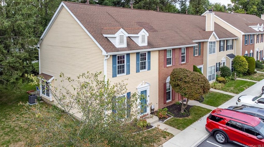 49 Winchester Ave, Peekskill NY 10566-6804 exterior