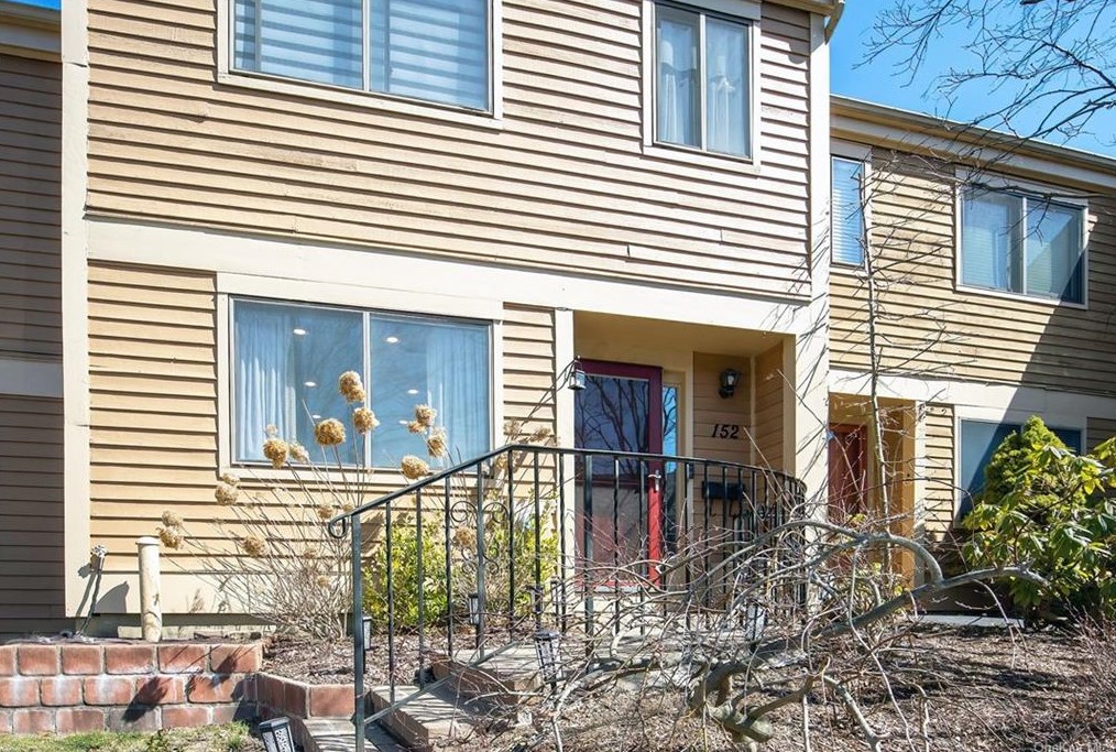 152 Brush Hollow Crescent, Rye Brook, NY 10573