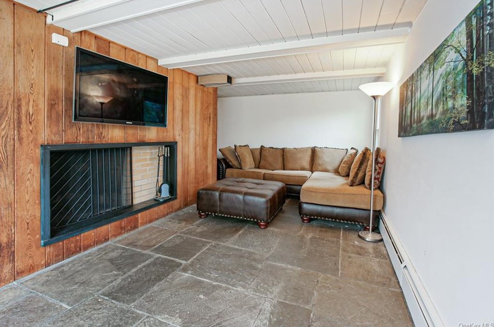 567 North St, Rye NY  10580-1967 exterior