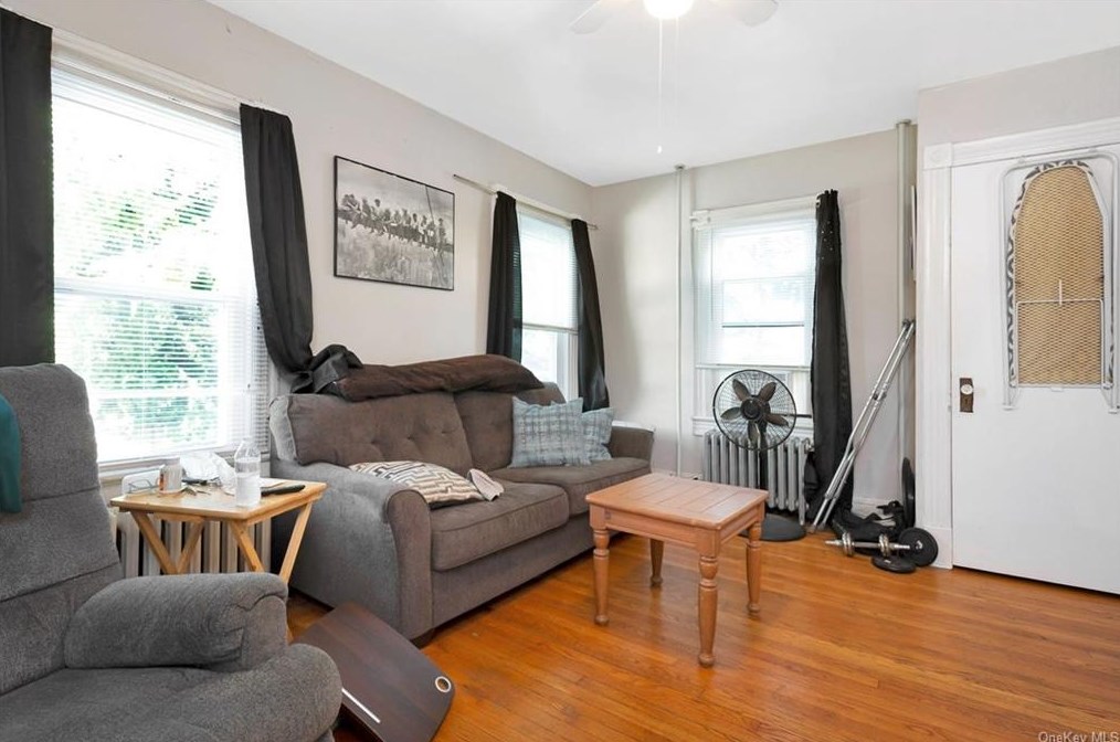1008 Hudson Ave, Peekskill, NY 10566-3408