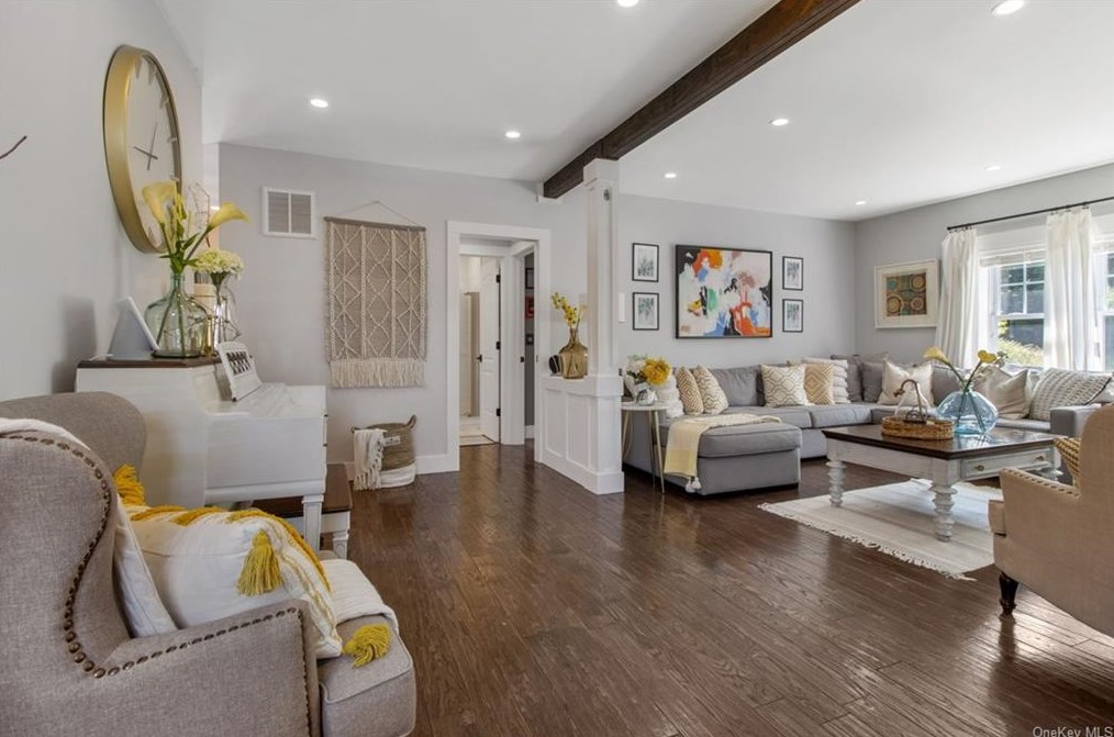 1300 Hudson Ave, Peekskill NY 10566-3302 exterior