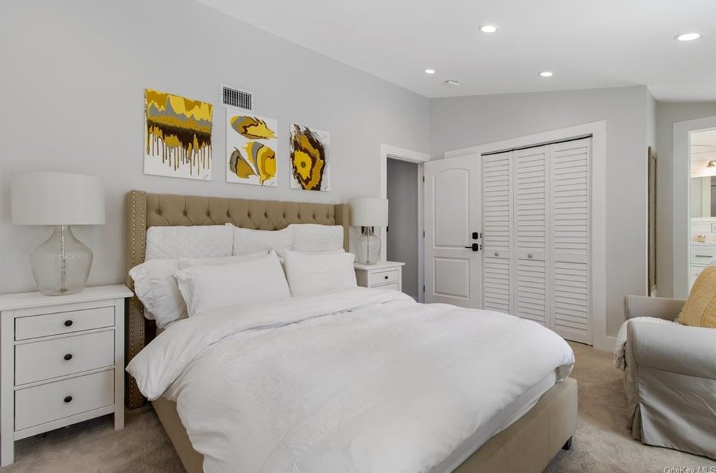 1300 Hudson Ave, Peekskill NY 10566-3302 exterior