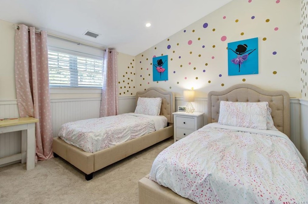 1300 Hudson Ave, Peekskill NY 10566-3302 exterior