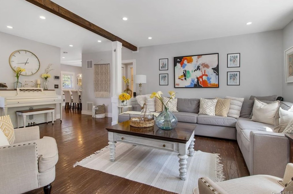 1300 Hudson Ave, Peekskill NY 10566-3302 exterior