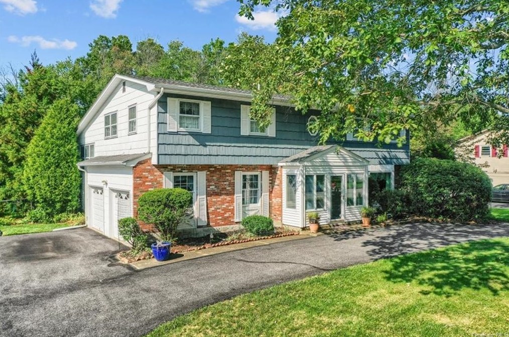 139 Barnes Rd, Washingtonville, NY 10992