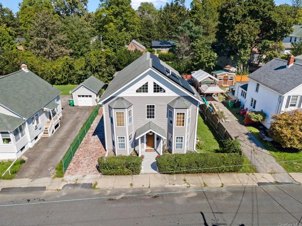 41 Kent St, Beacon, NY 12508-2039