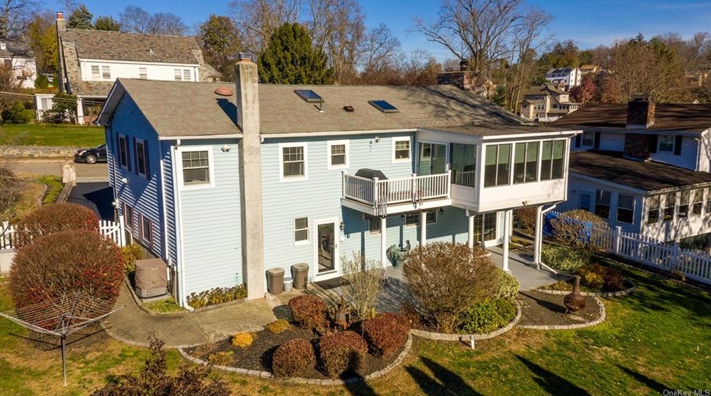 1451 Riverview Ave, Peekskill, NY 10566-4810