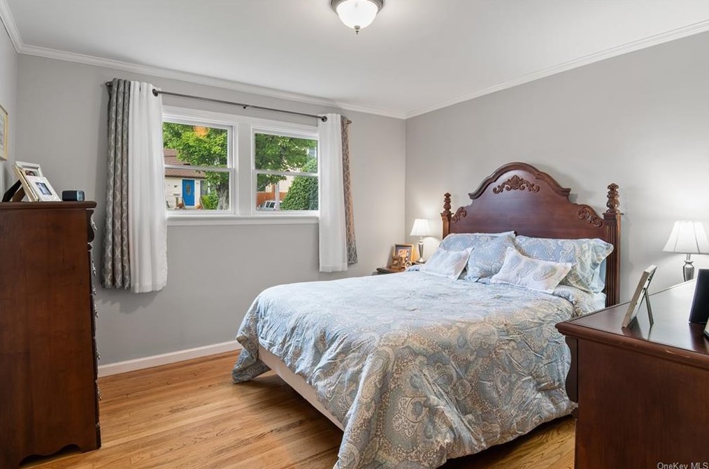 100 Westerly St, Yonkers NY 10704-1940 exterior