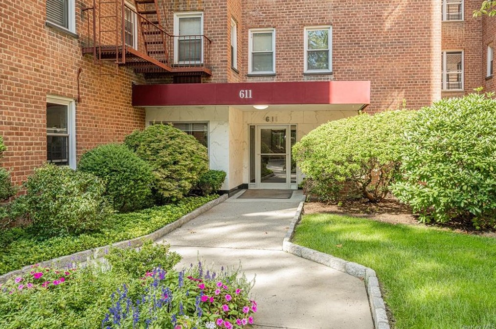 611 Palmer Rd #6n, Yonkers, NY 10701
